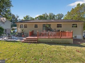 1405 Ross Drive SW, Vienna VA 22180