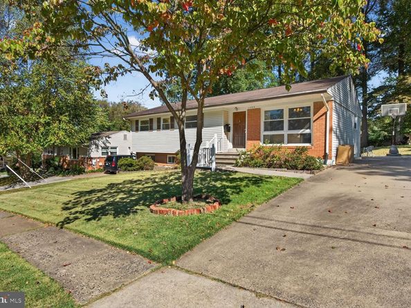 1405 Ross Drive SW, Vienna VA 22180