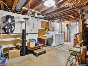 1405 Ross Drive SW, Vienna VA 22180