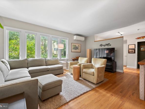 414 Mcclenaghan Mill Road, Wynnewood PA 19096