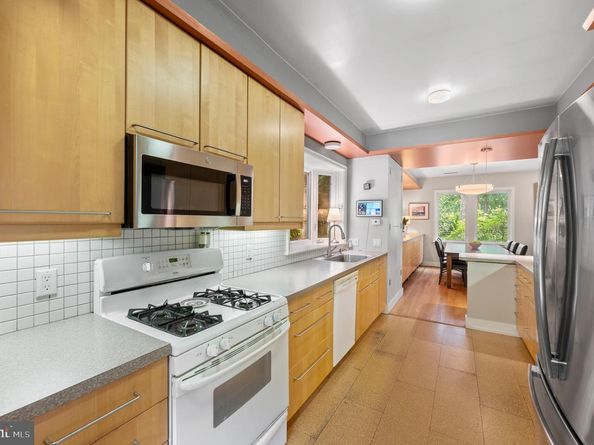 414 Mcclenaghan Mill Road, Wynnewood PA 19096