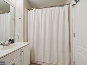1735 W Braddock Place 302, Alexandria VA 22302