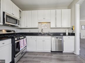 1735 W Braddock Place 302, Alexandria VA 22302