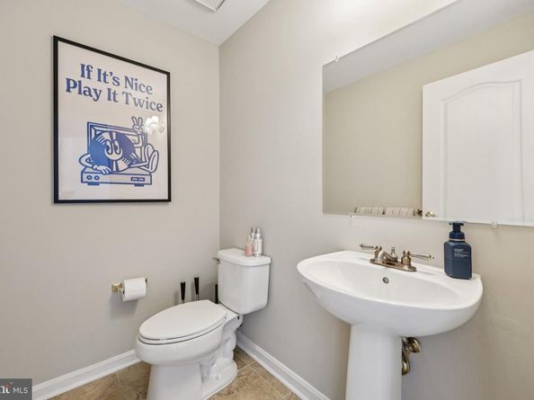 1735 W Braddock Place 302, Alexandria VA 22302