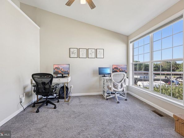 1735 W Braddock Place 302, Alexandria VA 22302