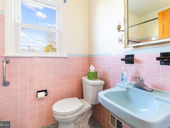 205 Willard Road, Hatboro PA 19040