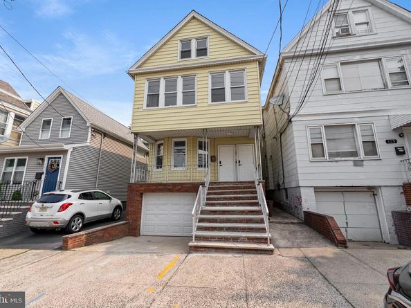 127 W 51st Street, Bayonne NJ 07002