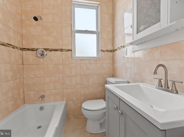 127 W 51st Street, Bayonne NJ 07002
