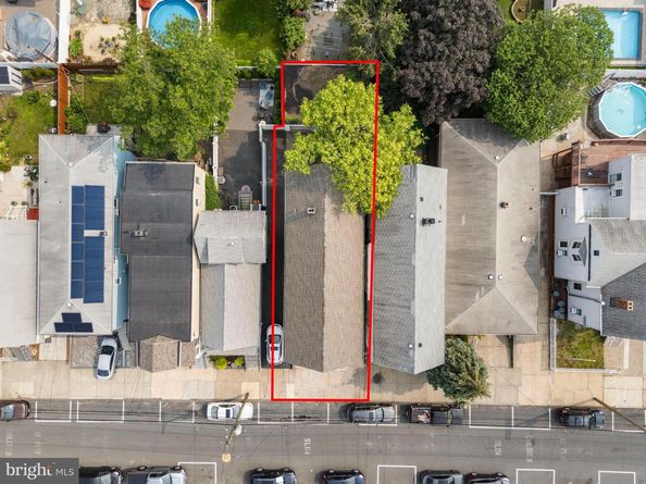 127 W 51st Street, Bayonne NJ 07002