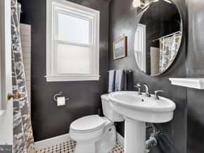 3910 R Street SE, Washington DC 20020