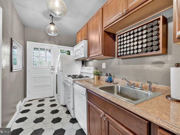 3910 R Street SE, Washington DC 20020