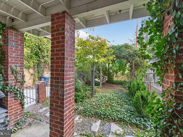 3910 R Street SE, Washington DC 20020
