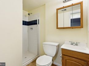 717 Campbell Way, Herndon VA 20170