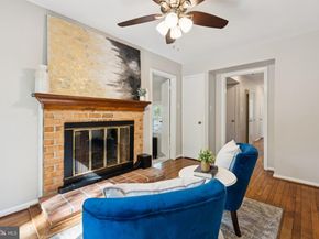 717 Campbell Way, Herndon VA 20170