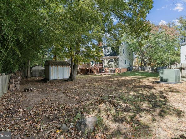 717 Campbell Way, Herndon VA 20170