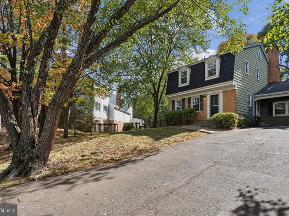 717 Campbell Way, Herndon VA 20170