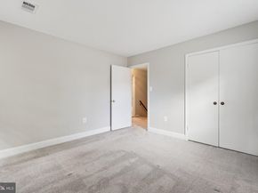 717 Campbell Way, Herndon VA 20170