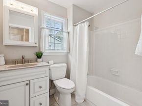 717 Campbell Way, Herndon VA 20170