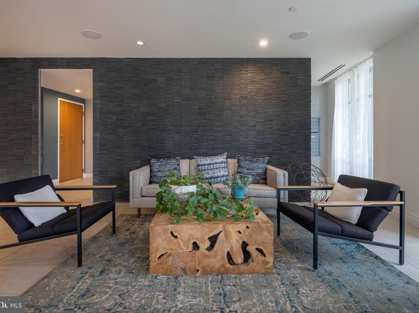 525 Water Street SW 404, Washington DC 20024