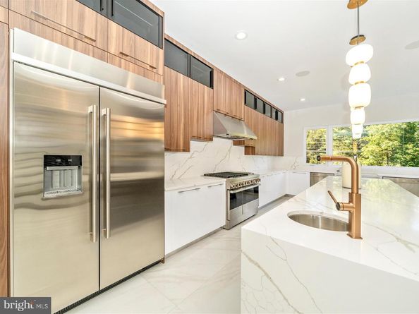 2209 Hunter Mill Road, Vienna VA 22181