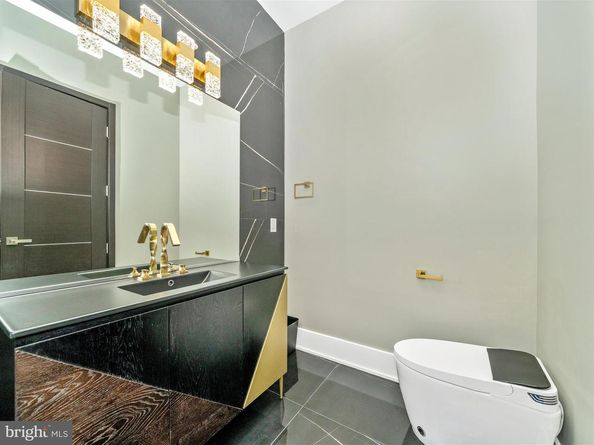 2209 Hunter Mill Road, Vienna VA 22181