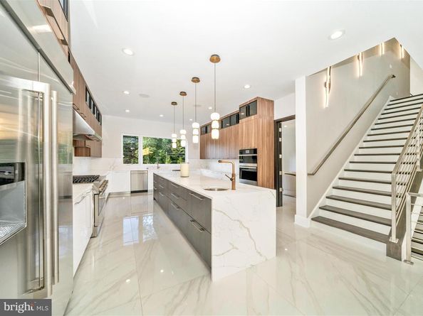 2209 Hunter Mill Road, Vienna VA 22181