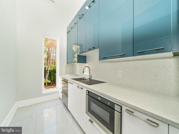 2209 Hunter Mill Road, Vienna VA 22181