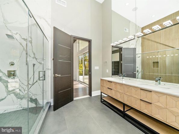 2209 Hunter Mill Road, Vienna VA 22181