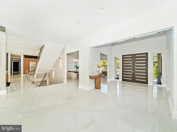 2209 Hunter Mill Road, Vienna VA 22181