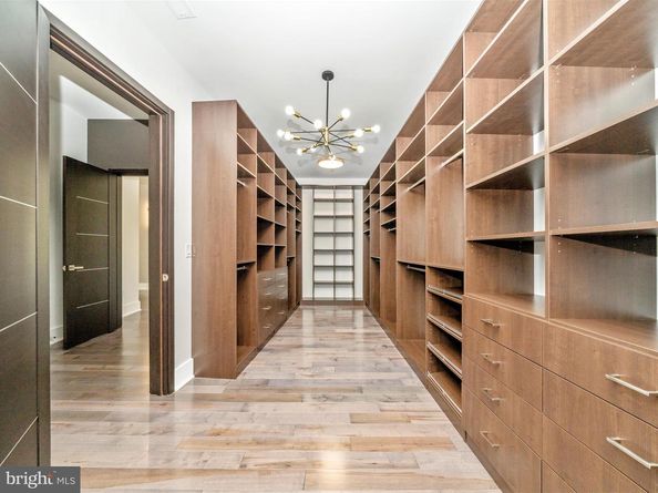 2209 Hunter Mill Road, Vienna VA 22181