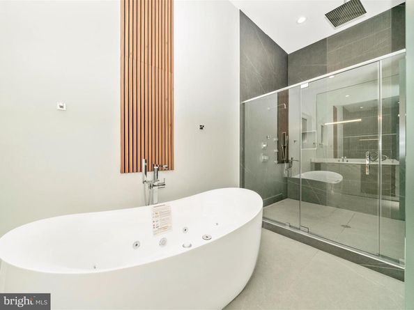 2209 Hunter Mill Road, Vienna VA 22181