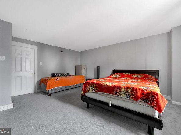 418 Hampden Road, Upper Darby PA 19082