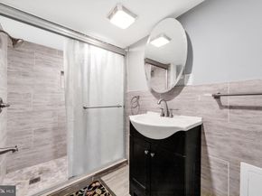 418 Hampden Road, Upper Darby PA 19082