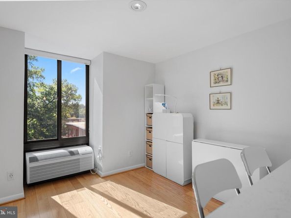 1510 12TH Street N 303, Arlington VA 22209