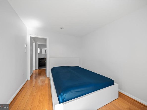 1510 12TH Street N 303, Arlington VA 22209