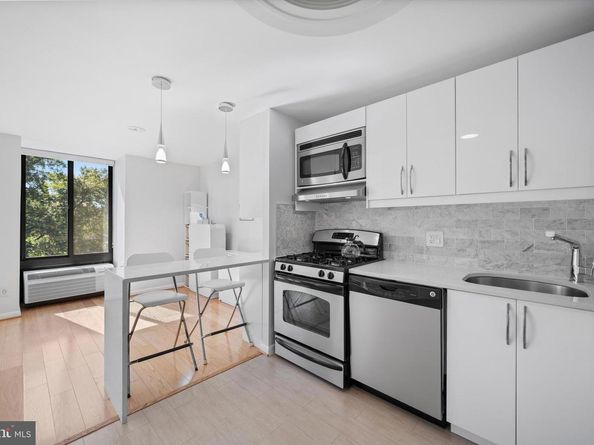 1510 12TH Street N 303, Arlington VA 22209