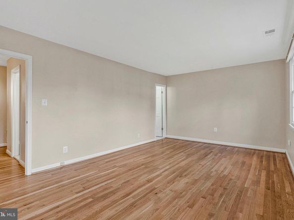 6604 Mclean Court, Mclean VA 22101