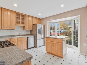 6604 Mclean Court, Mclean VA 22101