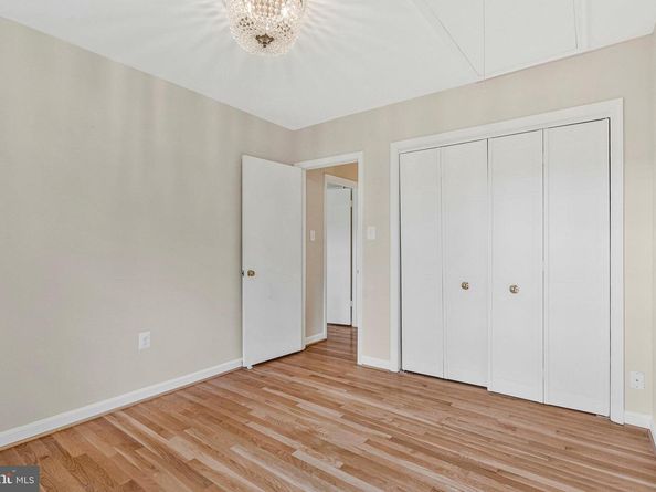 6604 Mclean Court, Mclean VA 22101