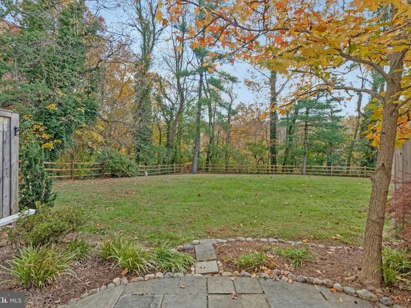 6604 Mclean Court, Mclean VA 22101