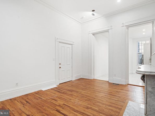 306 S 10TH Street A, Philadelphia PA 19107