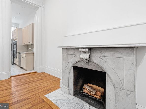 306 S 10TH Street A, Philadelphia PA 19107