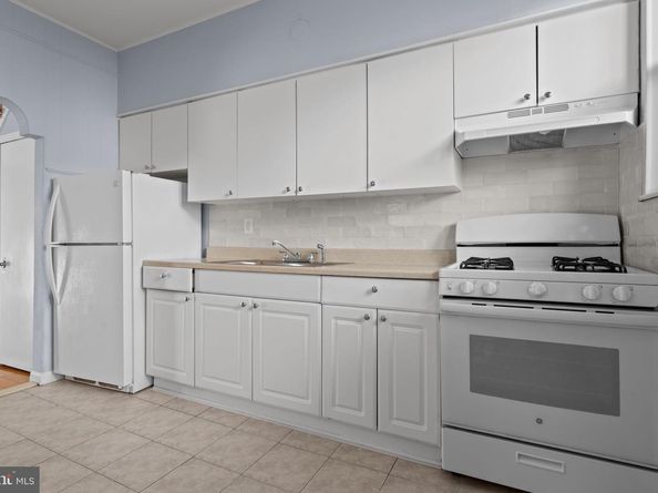 1934 S Warnock Street, Philadelphia PA 19148
