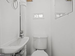 1934 S Warnock Street, Philadelphia PA 19148