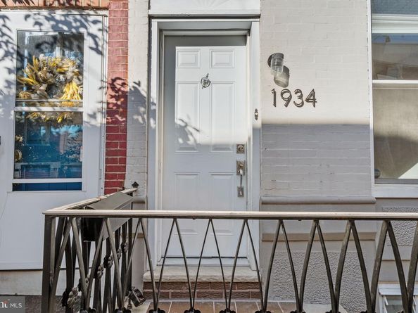 1934 S Warnock Street, Philadelphia PA 19148