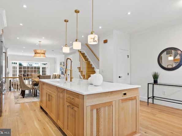 411 S Saint Asaph Street, Alexandria VA 22314