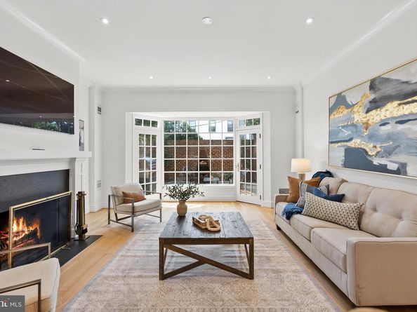 411 S Saint Asaph Street, Alexandria VA 22314