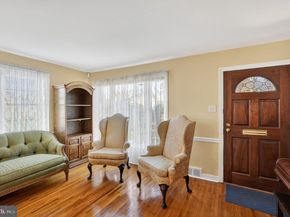 838 Clyde Lane, Philadelphia PA 19128