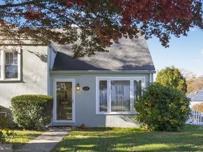 838 Clyde Lane, Philadelphia PA 19128