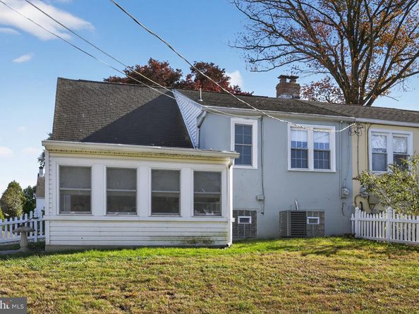 838 Clyde Lane, Philadelphia PA 19128